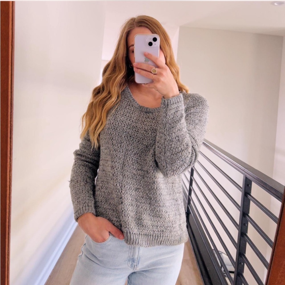 Abercrombie gray knit sweater